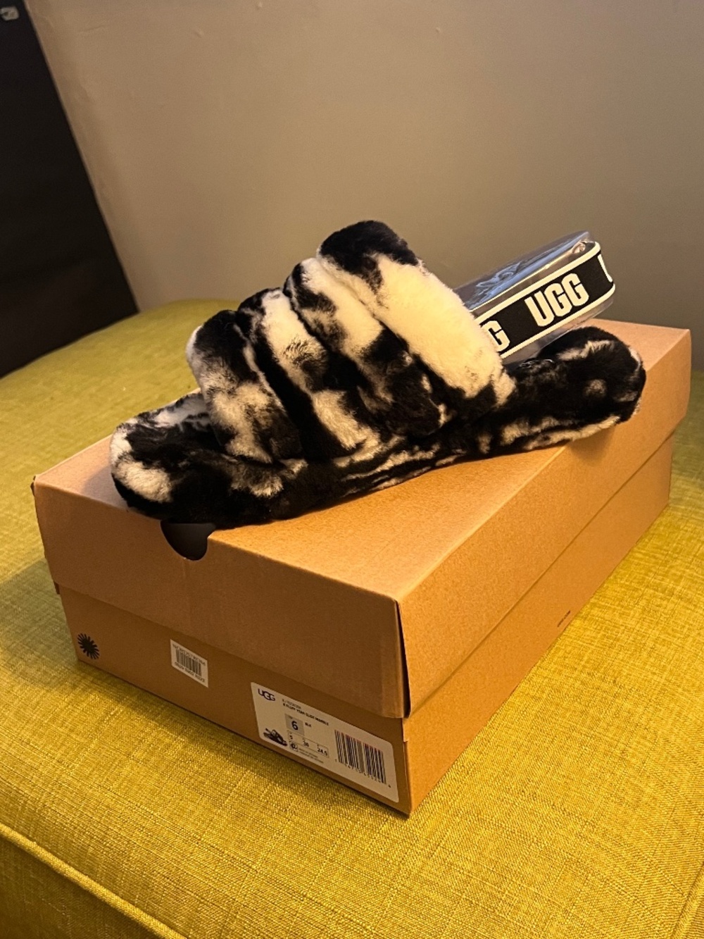 Ugg Slides